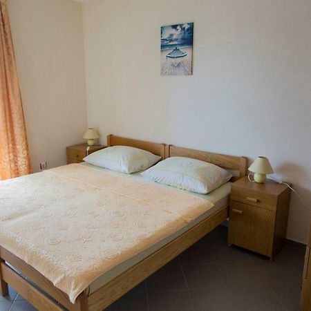 Apartments Beba Vir Zewnętrze zdjęcie