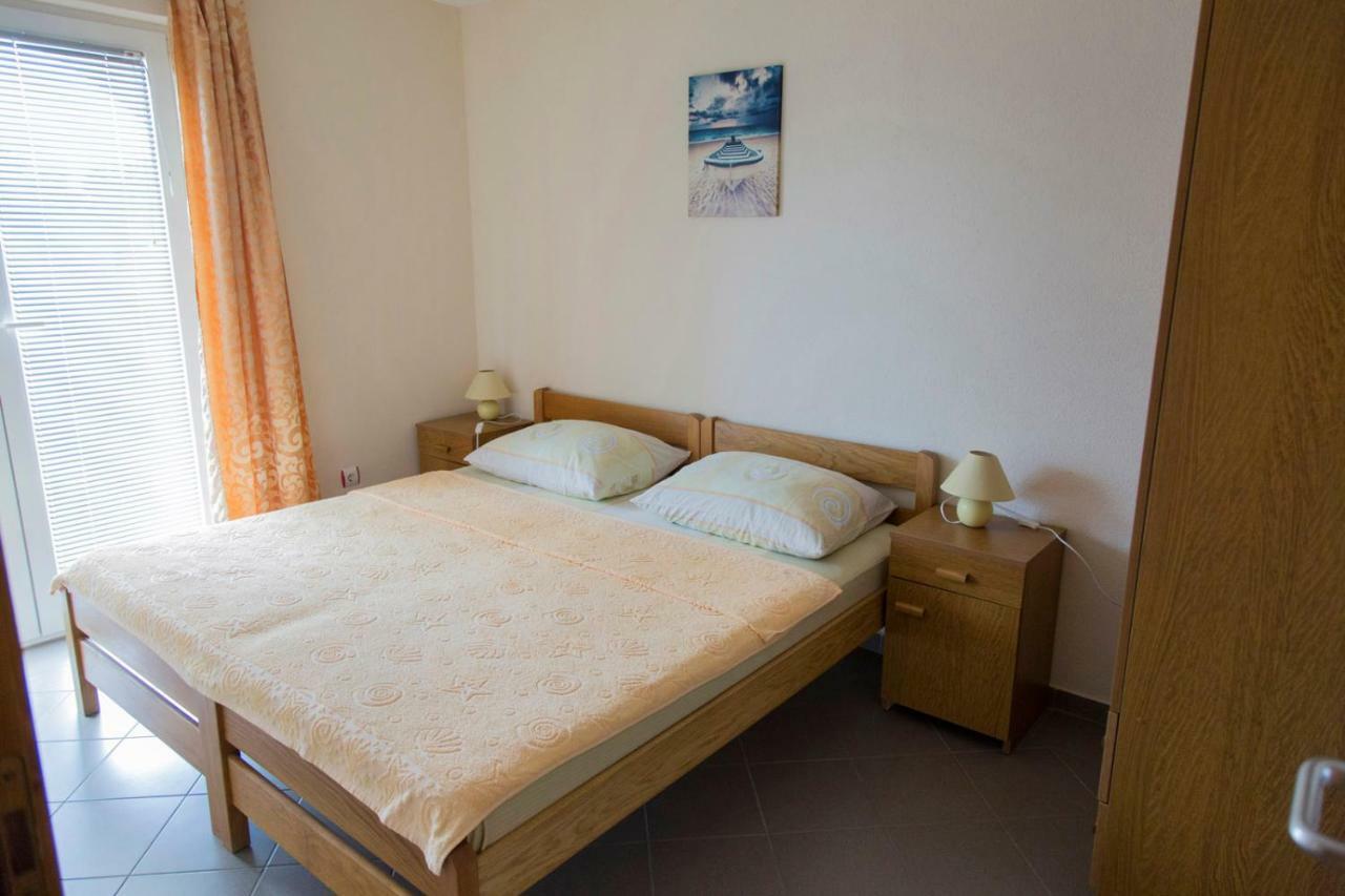 Apartments Beba Vir Zewnętrze zdjęcie